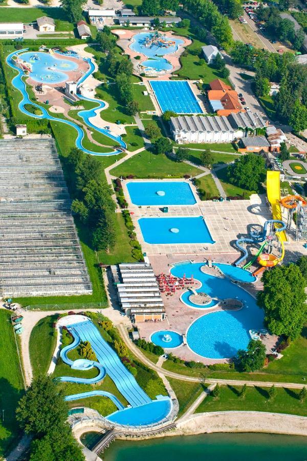 Mediteran Travel Mobile Homes In Camping Terme Catez Brezice Exterior photo